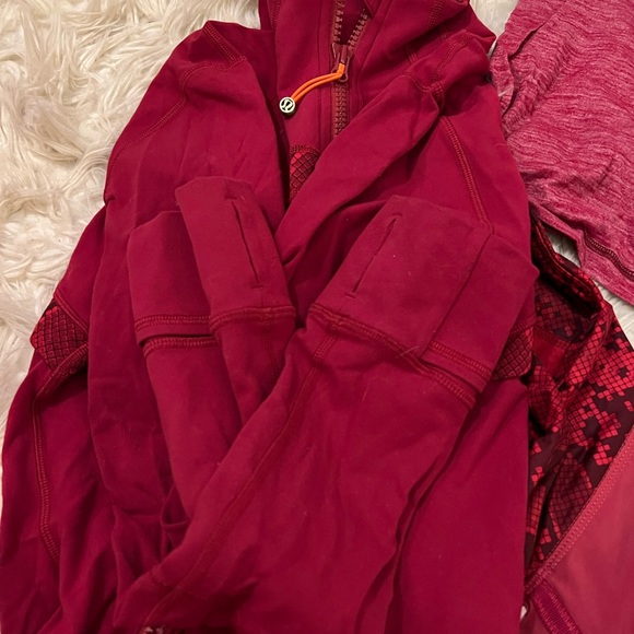 Lululemon bundle - Picture 4 of 5